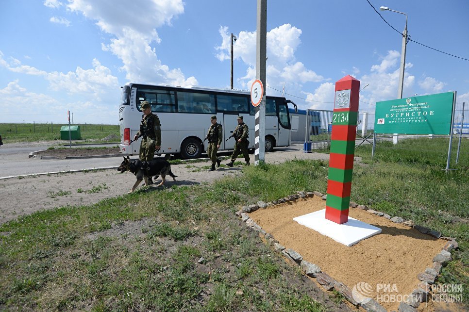 Пройти границу казахстан. Граница России и Казахстана. Бугристое граница с Казахстаном. Граница Троицк Россия Казахстан. На границе Россия с Казахстаном Челябинская область.