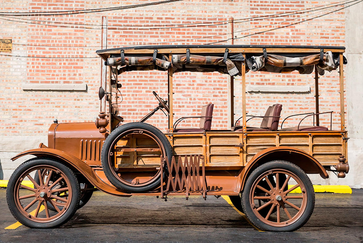Старые деревянные машины
