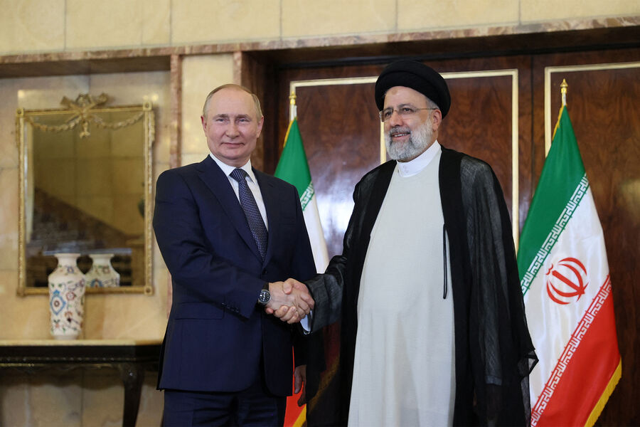 Rusiya və İran yaxınlaşır..." -