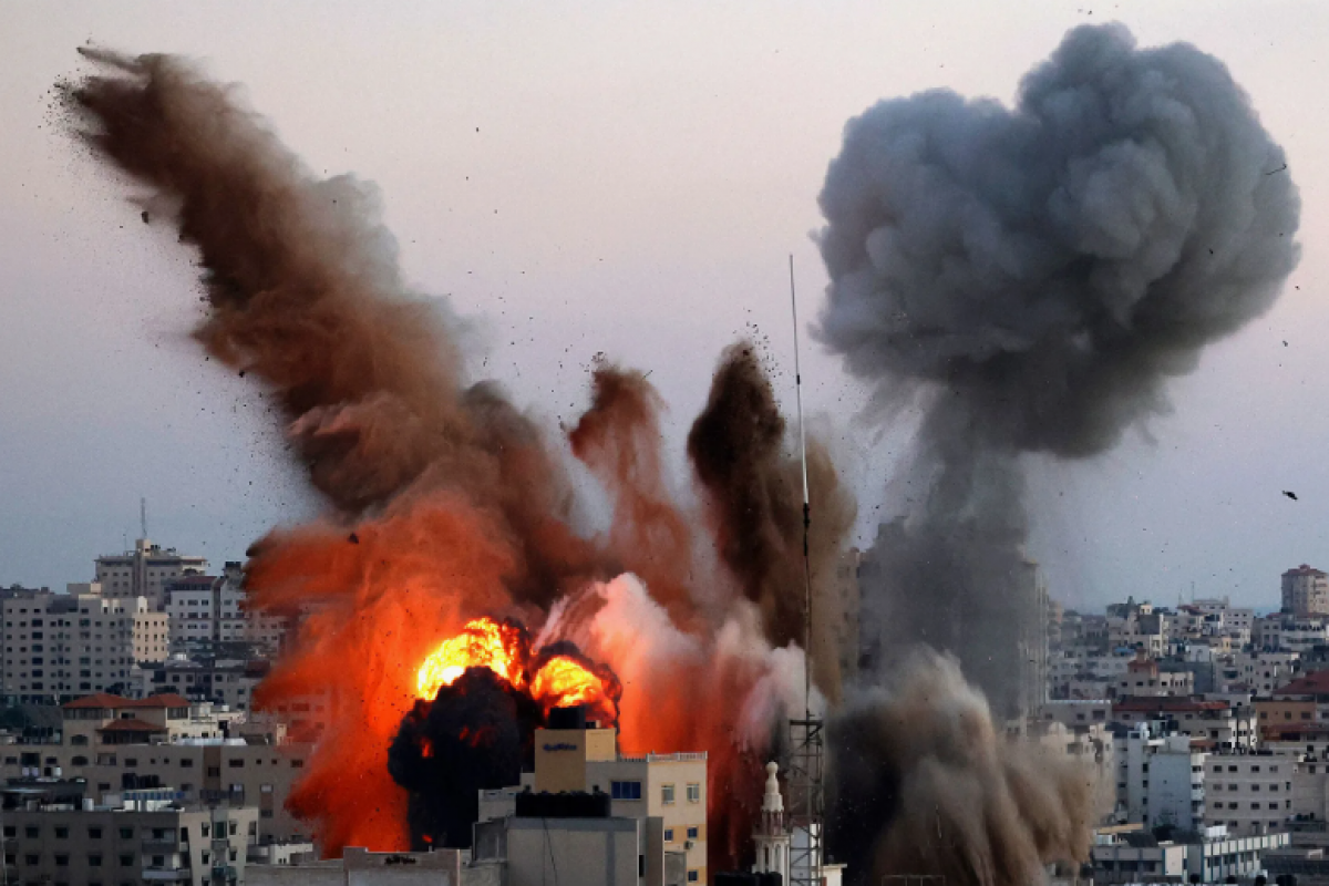 İsrail Rafahda qaçqın düşərgəsini vurdu - 7 nəfər öldü